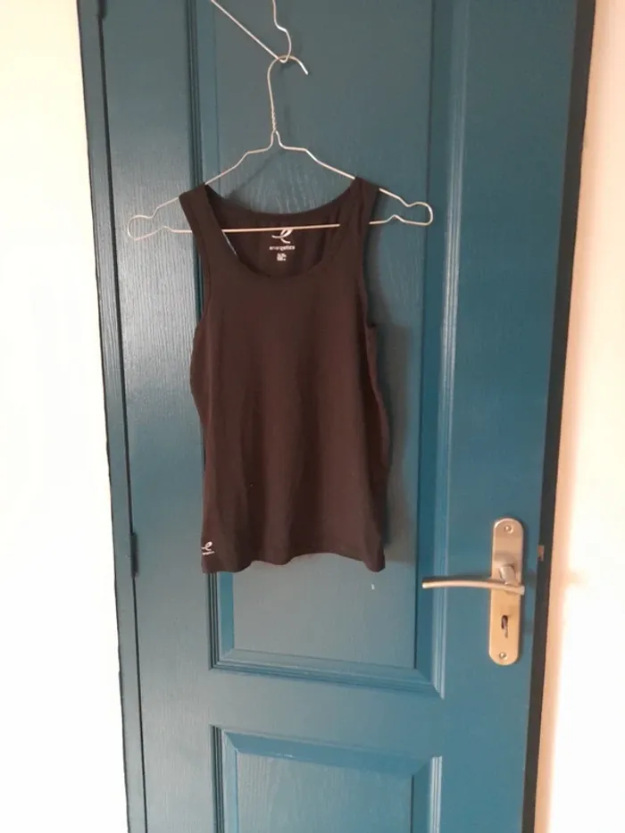 Débardeur de sport Taille 14 ans - photo numéro 3