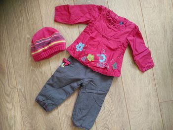 Ensemble pantalon marron + chemisier framboise + bonnet Terre de marins - 18  mois