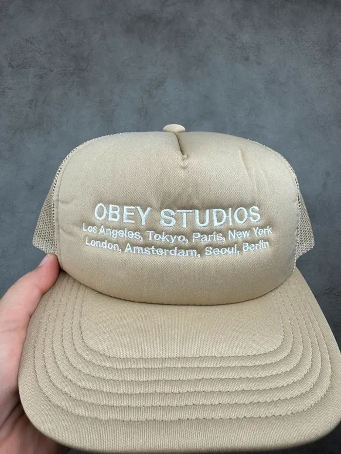 Casquette Trucker Obey Beige Neuve - photo numéro 2