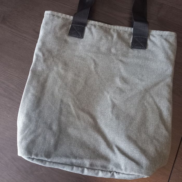 Sac gris "Eastpak" - photo numéro 3