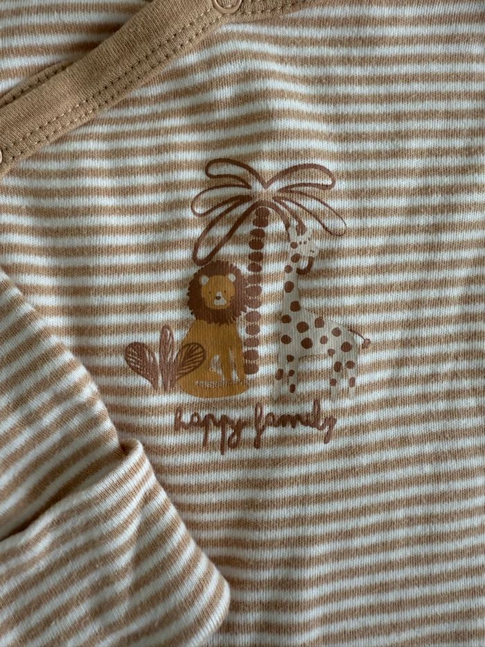 Grenouillère/pyjama en coton et son bonnet - photo numéro 2