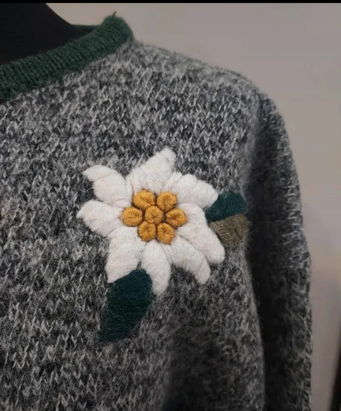 Superbe pull avec laine effet vintage - photo numéro 3