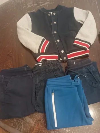 Lot vêtements 5 ans