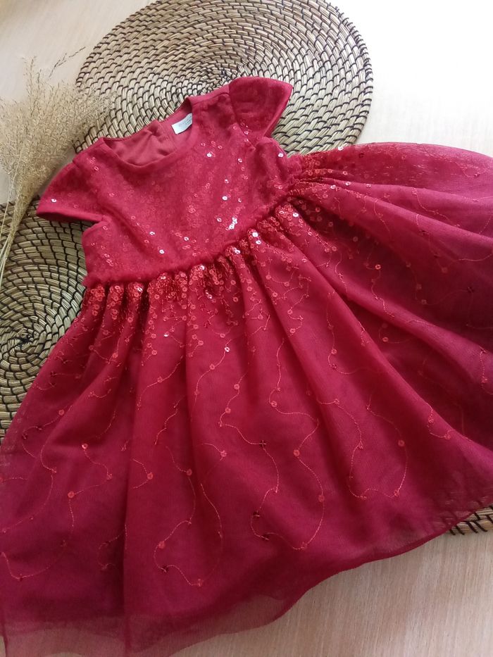 Robe de fête rouge avec volants et strass Primark taille 2/3 ans