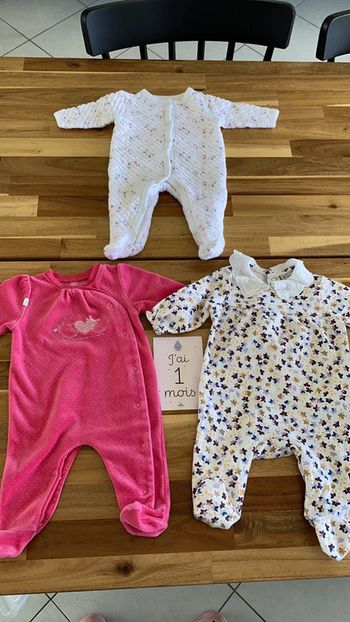 Lot de 3 pyjamas 1 mois