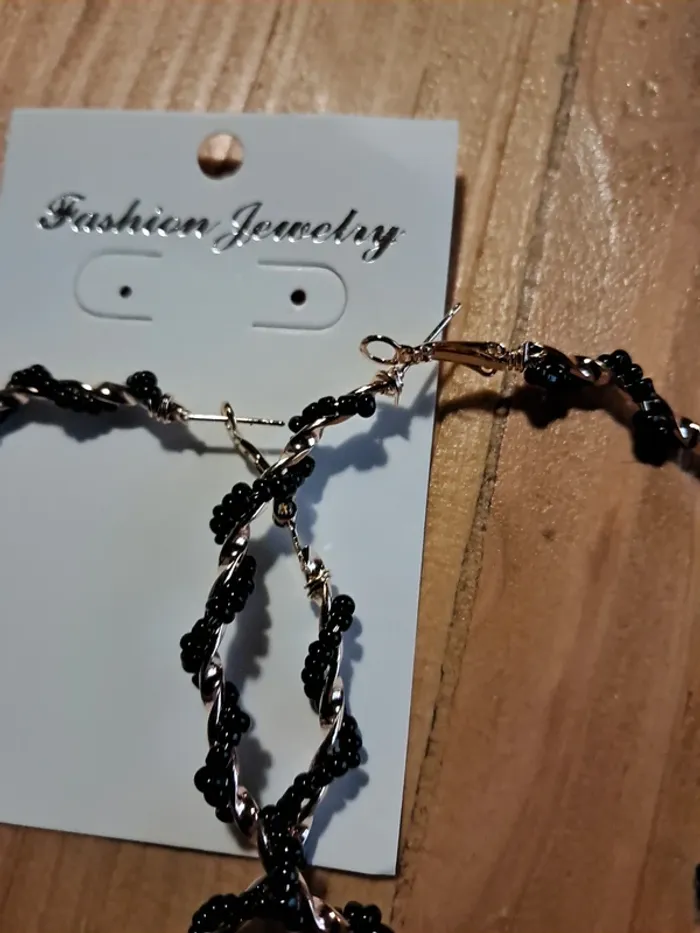 Boucle d'oreille - photo numéro 3