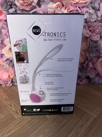Lampe de bureau enceinte 