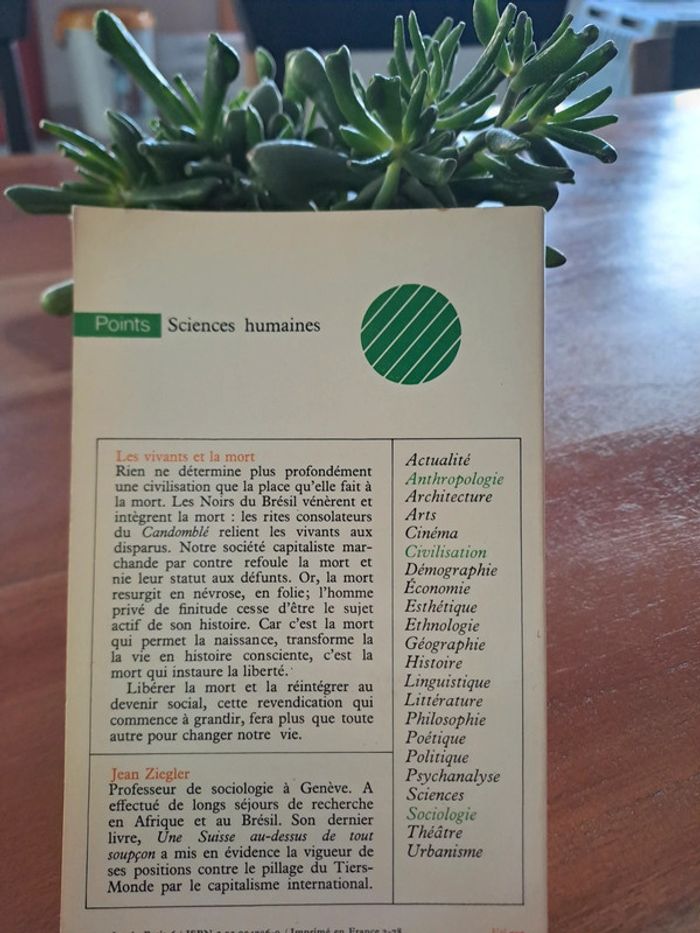 Livre Les Vivants et la mort, Jean Ziegler - photo numéro 2