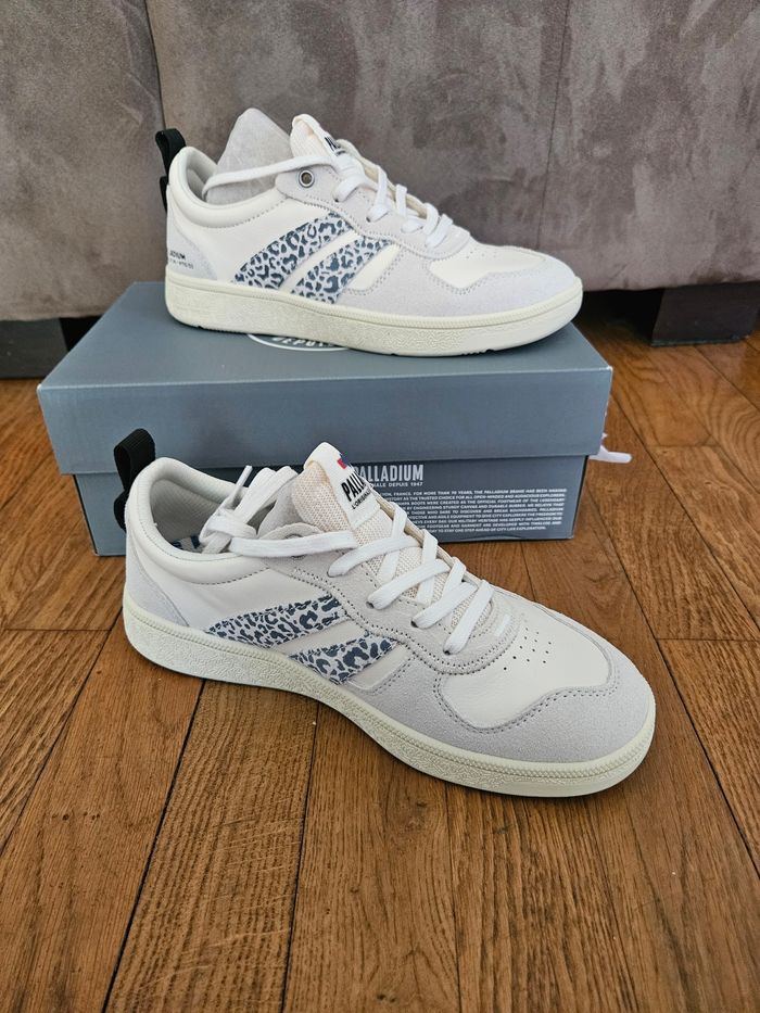 Basket palladium femme neuve taille 36 - photo numéro 2