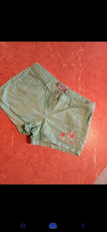 Short fille taille 5 ans