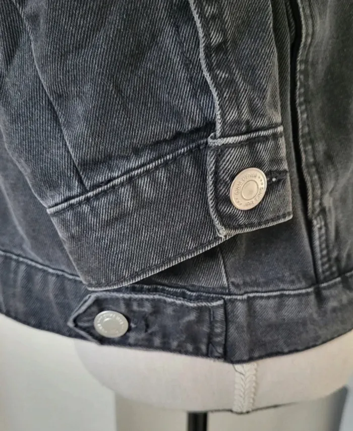 Veste en jean noire Gémo Taille M ou 38 - photo numéro 4