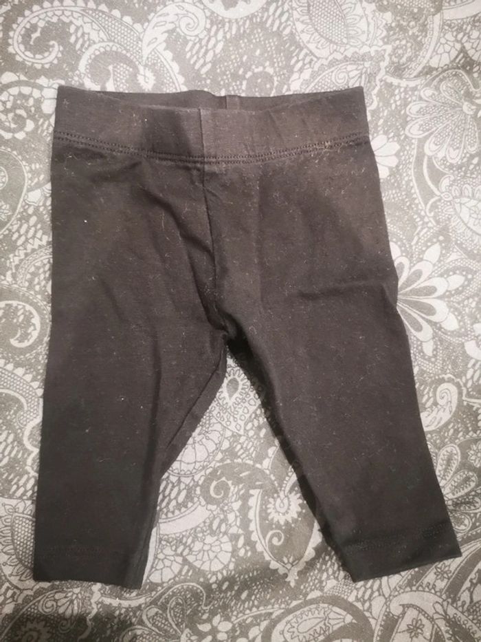 Legging fin noir Kiabi 3 mois