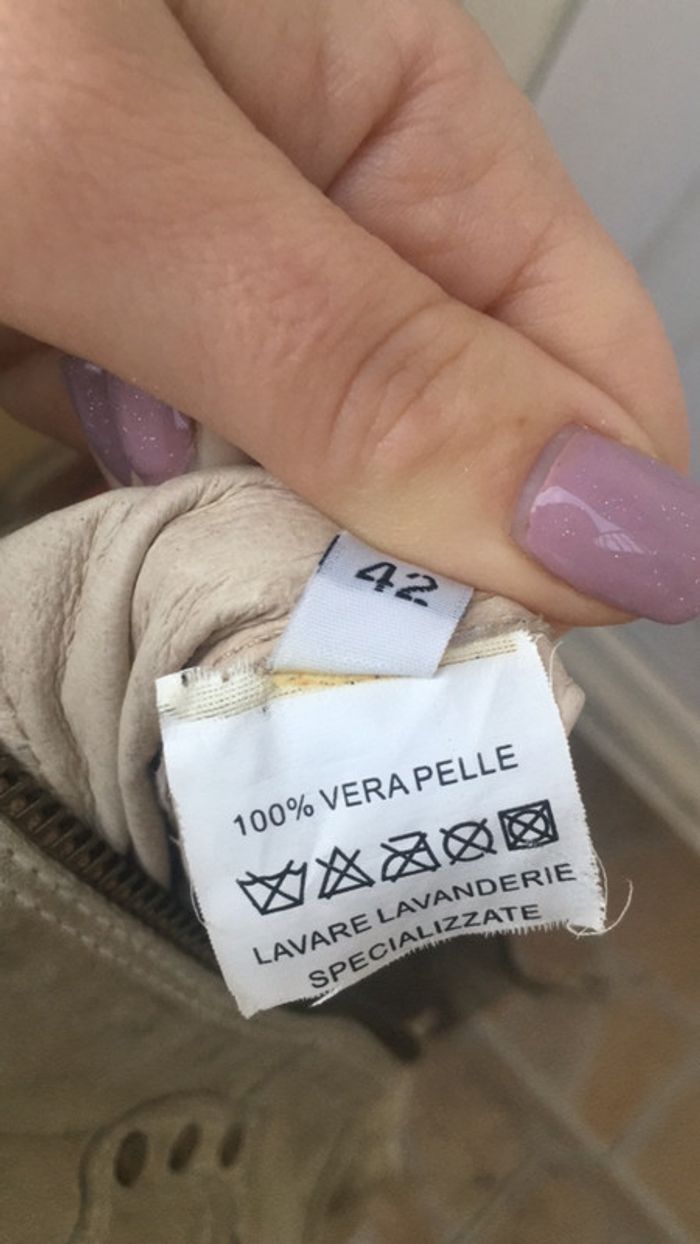 Veste en cuir cloutée - photo numéro 5