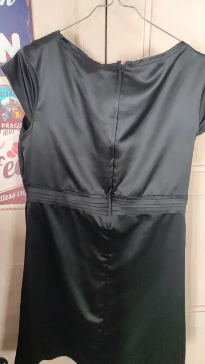 Robe noir - photo numéro 4