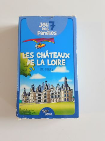 Jeu des 7 familles les châteaux dela Loire petit geste complet 