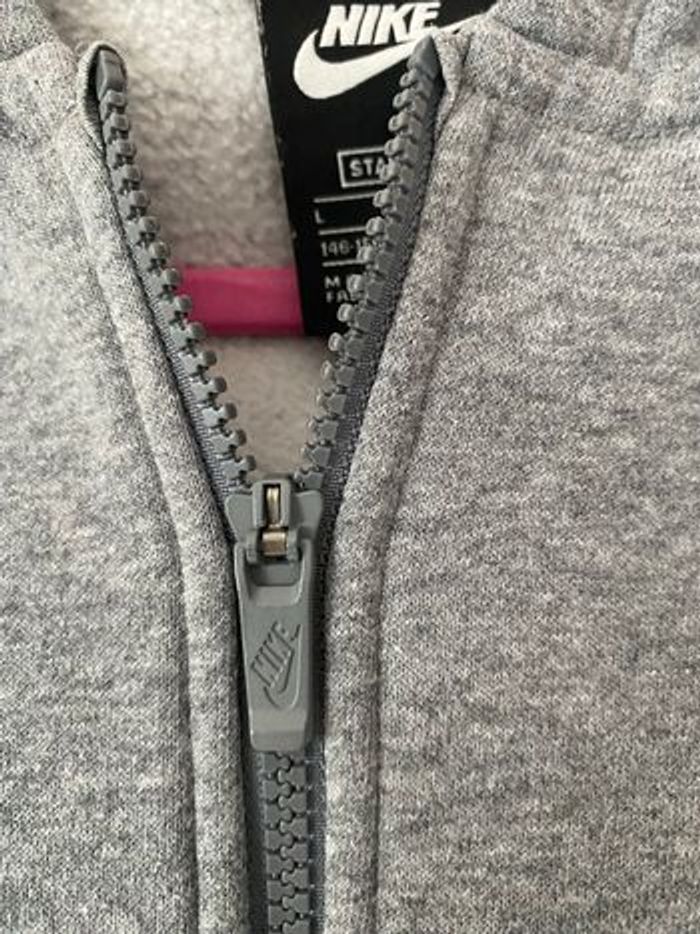 Gilet  capuche Nike - photo numéro 5