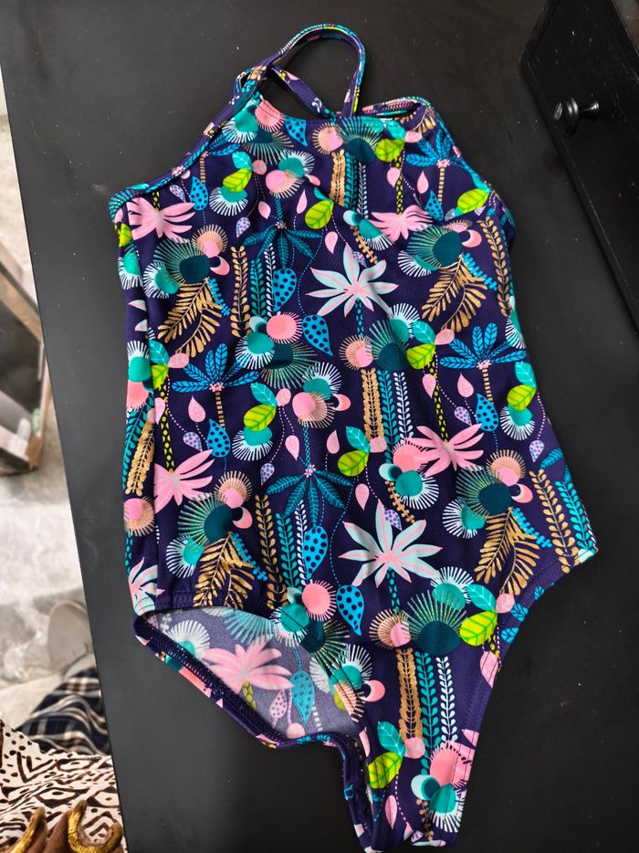 Je vends maillot pour fille