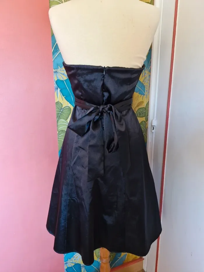 👗 Robe bustier à fleurs - photo numéro 3