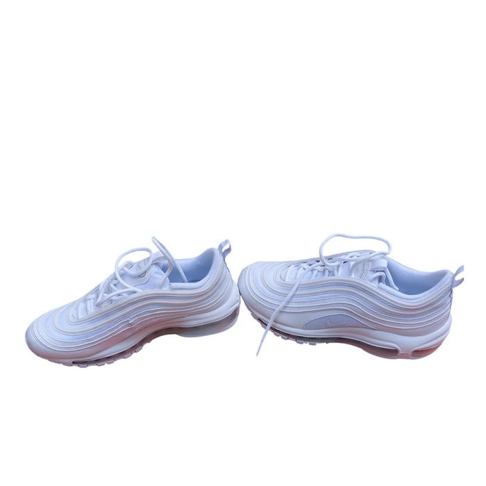Magnifiques Nike pour 38 - photo numéro 5