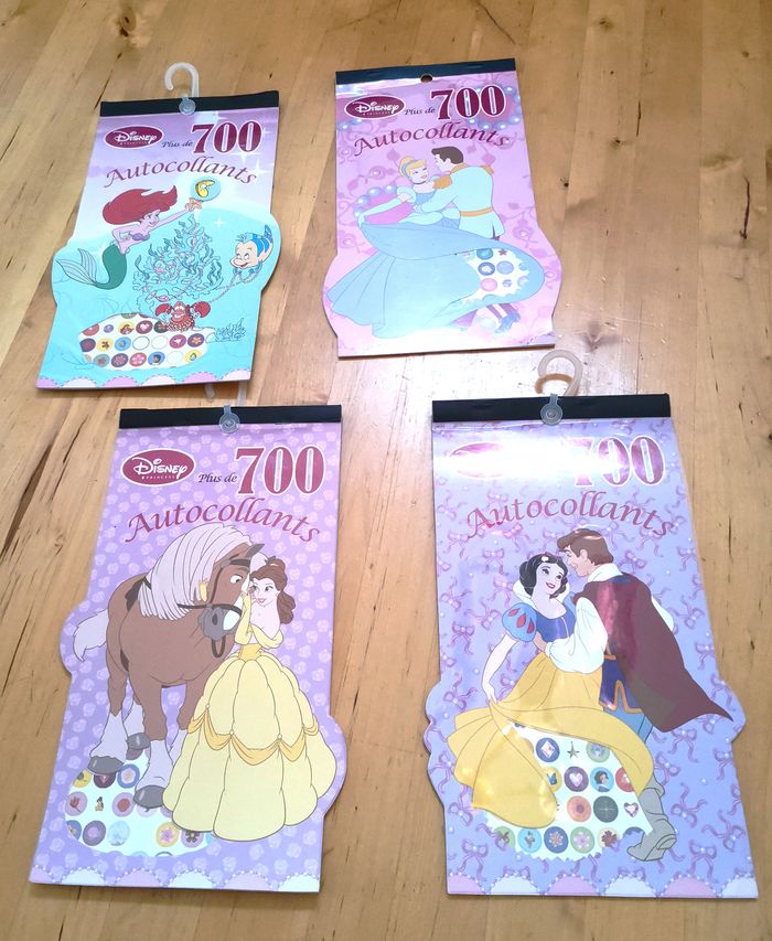 Planches autocollants "Disney"