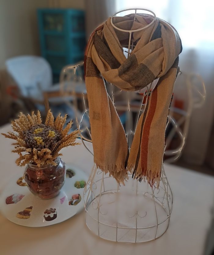 Écharpe Plaid Chic Beige & Rouge - Touche d'Élégance Indémodable ! - photo numéro 3