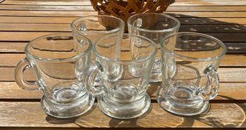 5 tasses à café en verre transparentes 