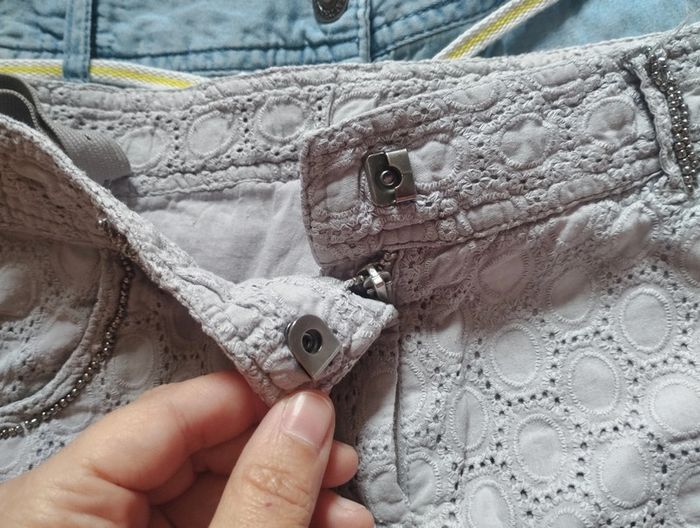 Lot shorts 8ans fille - photo numéro 5