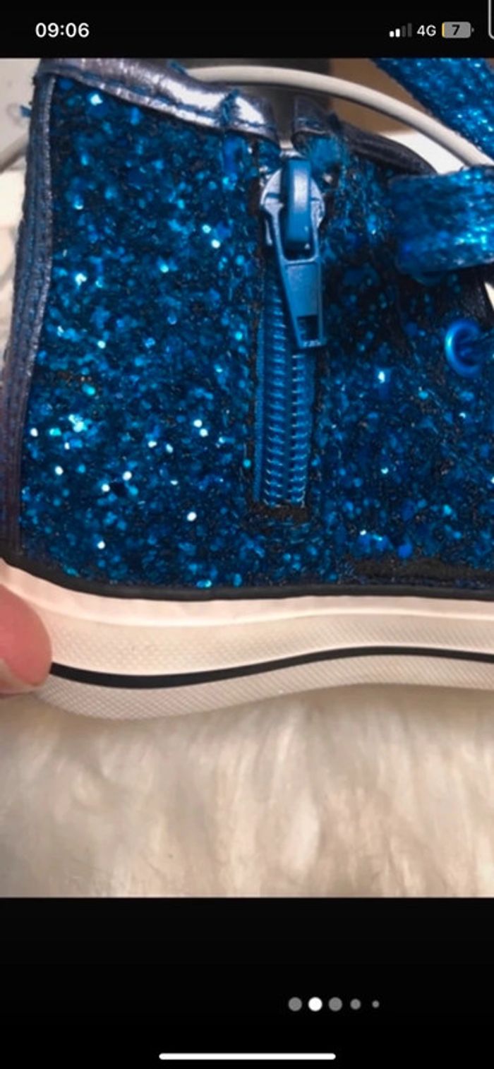 Chaussures habillées / baskets habillées / chaussures de fêtes . Enfant Pointure 25 - photo numéro 3