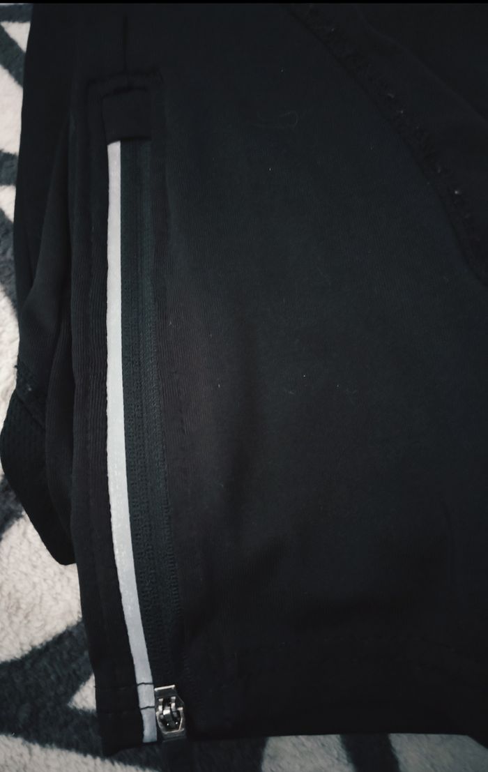 Leeging/pantalon de sport noir "Décathlon" en très bon état - photo numéro 2