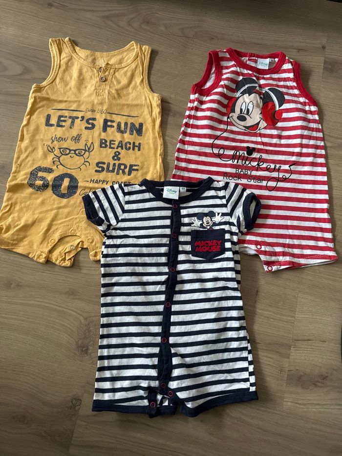 Lot bébé 18 mois - photo numéro 2