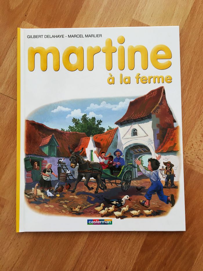 LOT de 4 livres MARTINE + 1 petit livre Martine en cadeau - 5 ans - excellent étatE - photo numéro 3