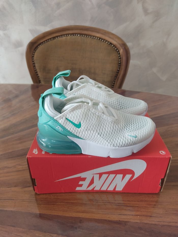 Baskets Nike air max 270 T 27.5 - photo numéro 4