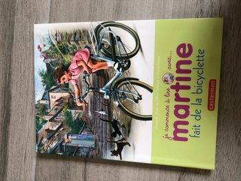 Martine fait de la bicyclette