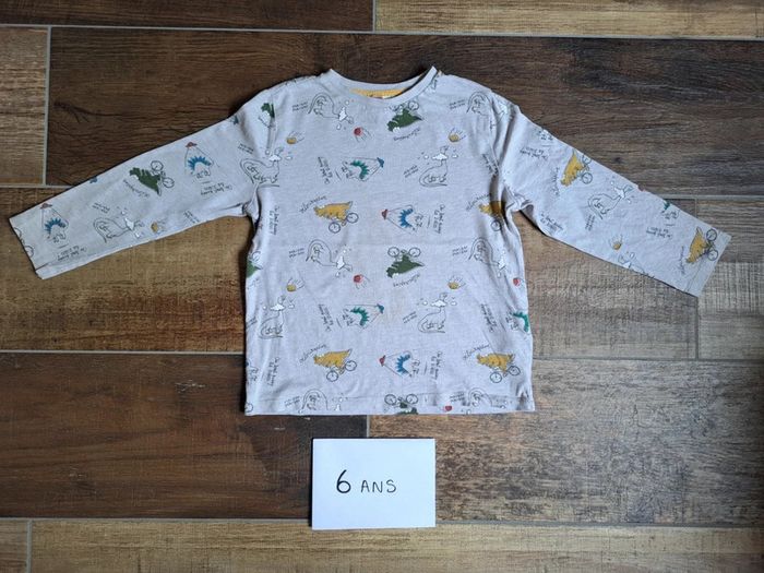 T shirt 6 ans - photo numéro 2