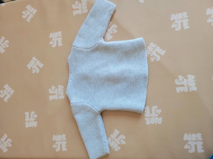 Gilet en maille mixte - 9 mois - Très bon état - photo numéro 3