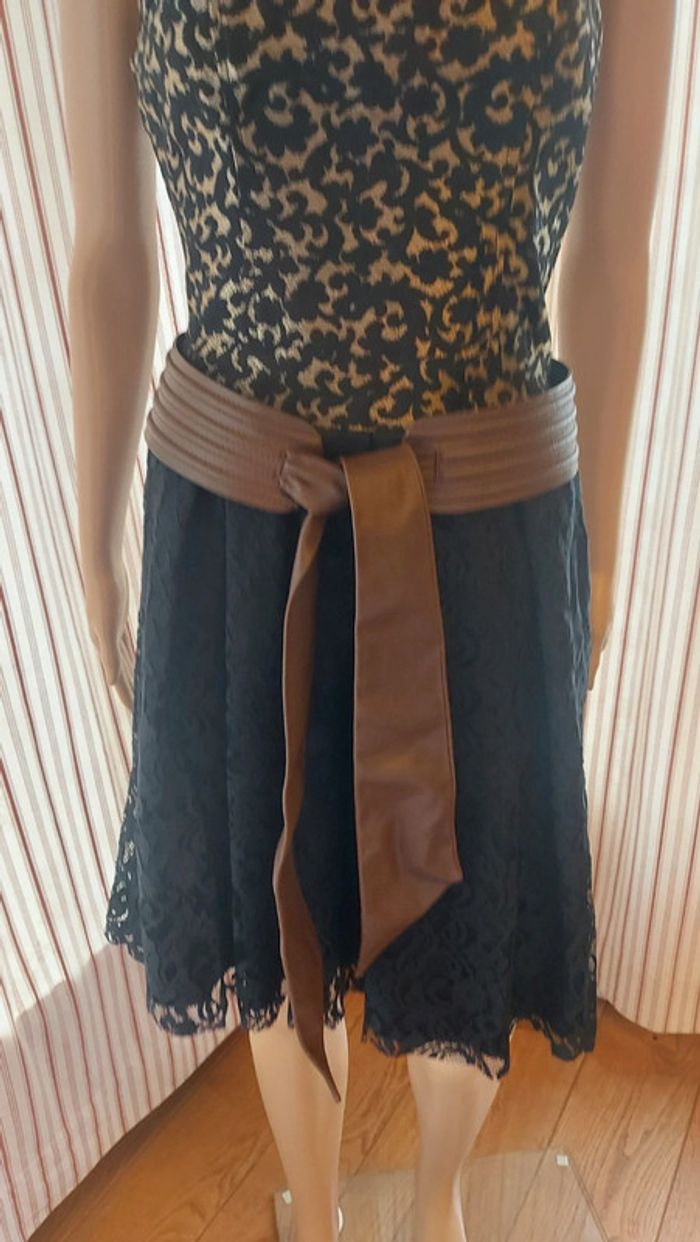 Ceinture marron en similcuir de 75cm