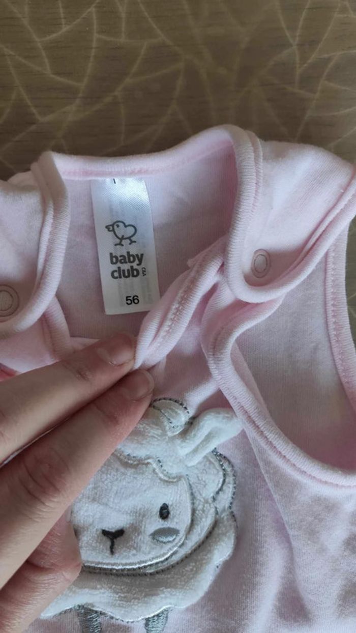 Combi bébé fille 1 mois - photo numéro 2