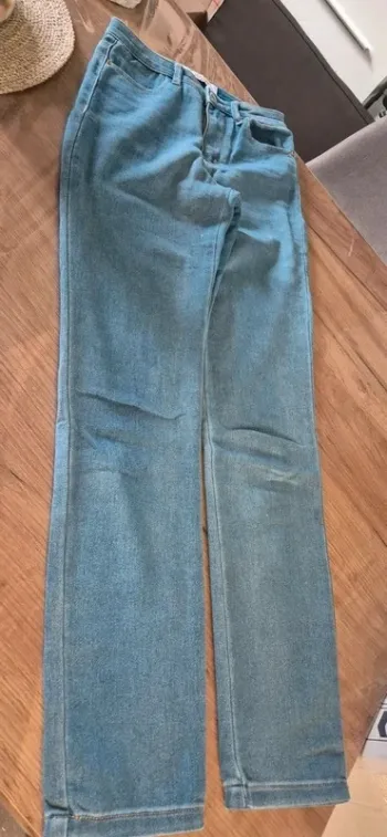 Jean slim tredding jennyfer taille 36