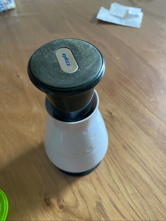 Hachoir épices oignons  et appareil à julienne - photo numéro 5