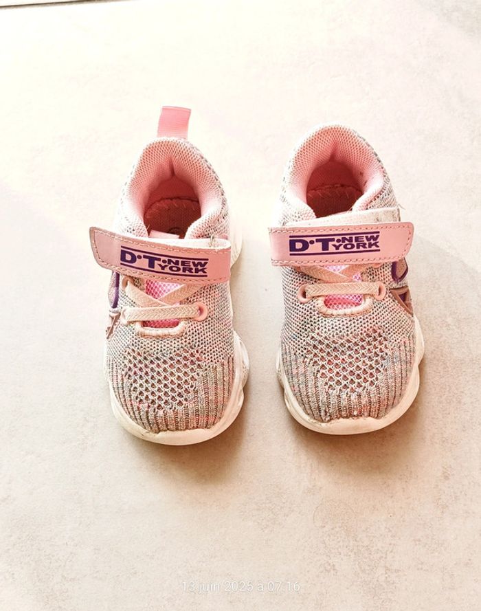 Baskets à scratchs filles - 22