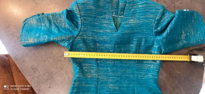 Robe fait main turquoise brillante - photo numéro 7