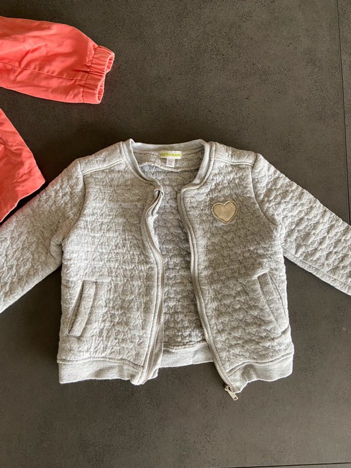 Lot de deux vestes printemps été fille 2 ans - photo numéro 2