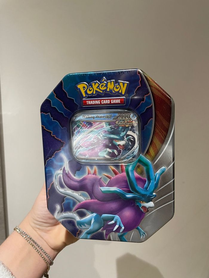 Pokémon paradox clash tin walking wakes ex en anglais ( pokebox) Neuve et scellé - photo numéro 4