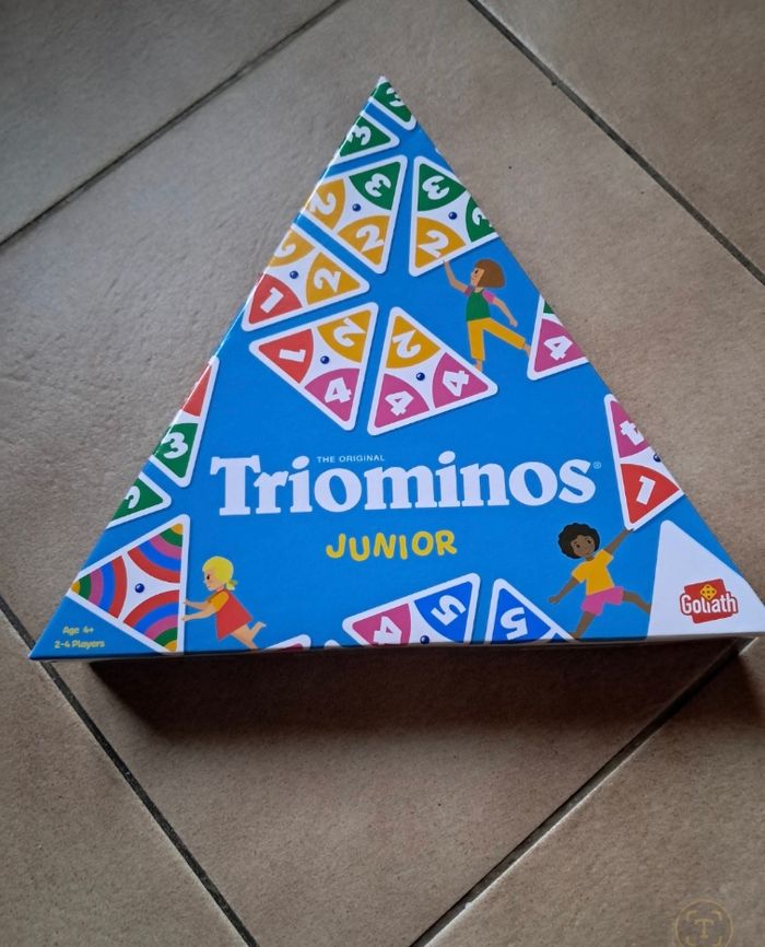 Lot de jeux de sociétés neufs skyjo triominos... - photo numéro 3