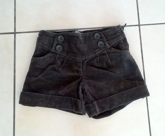 Short hiver effet peau de pêche Okaïdi 4 ans