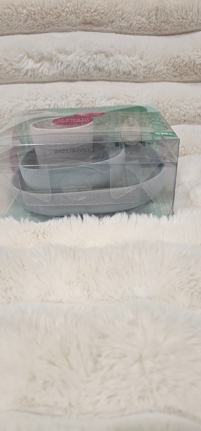 Coffret repas en silicone avec ventouse bleu BEABA neuf - photo numéro 3