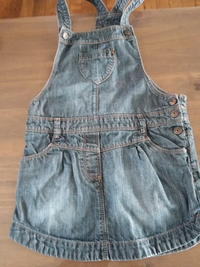 Robe 8 ans