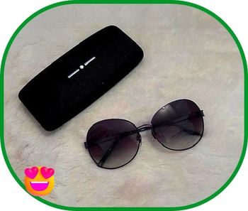 🌷Paires de lunettes de soleil Tommy hilfiger🌷