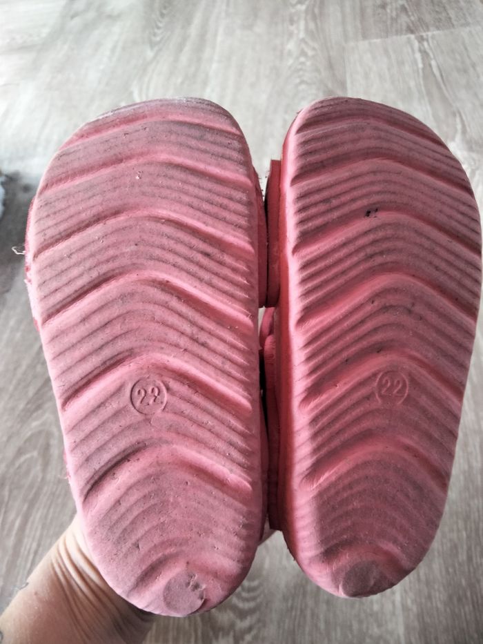 Chaussures fille 22 - photo numéro 4