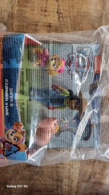 Figurines neuves Pat Patrouille Mme Yumi et Stella